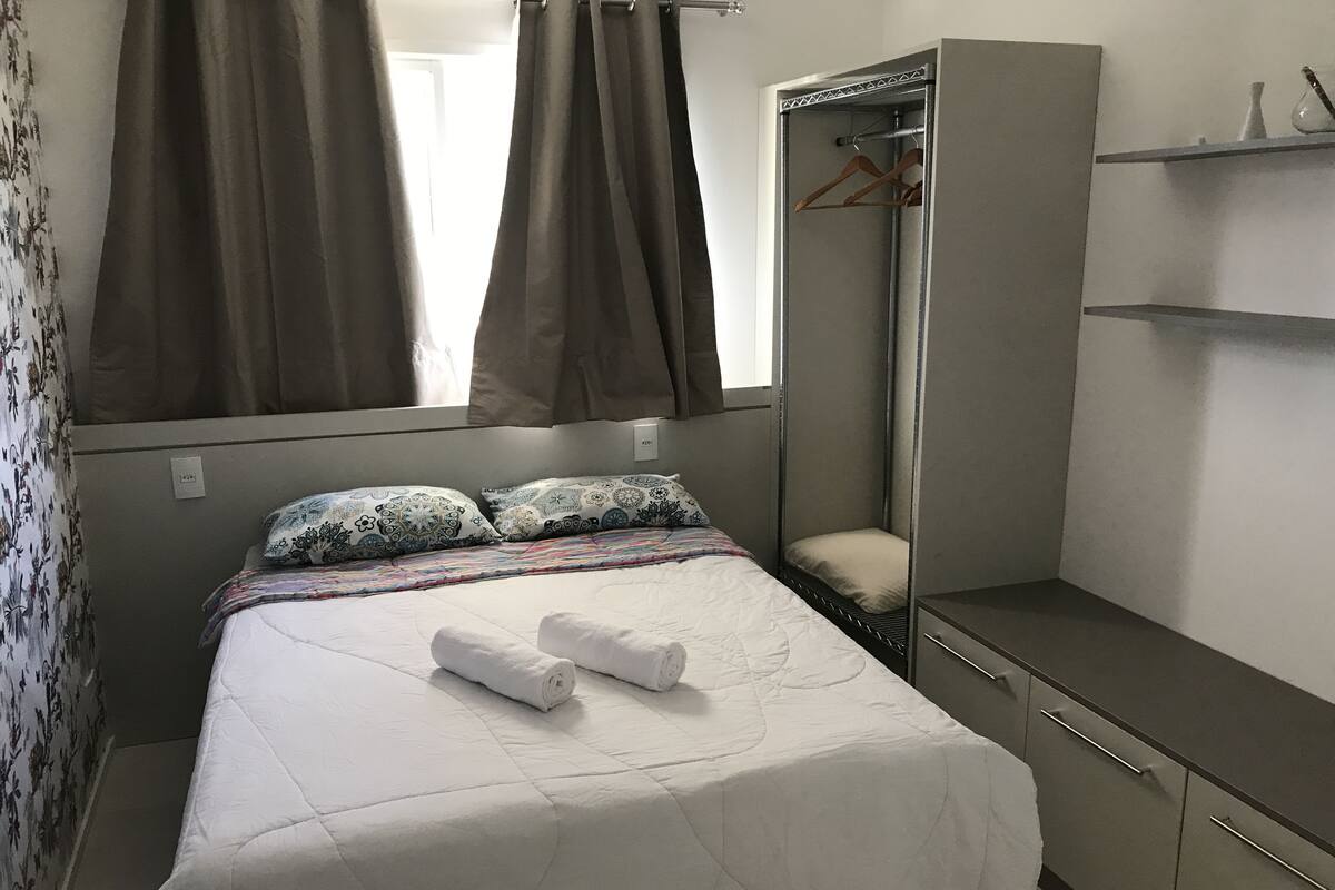 Standard Apartment, Pool View | 2 bedrooms, blackout drapes, iron/ironing board, bed sheets