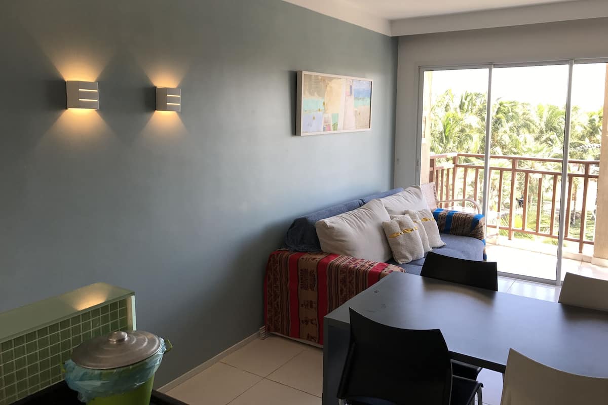 Comfort Apartment | 2 bedrooms, blackout drapes, iron/ironing board, bed sheets