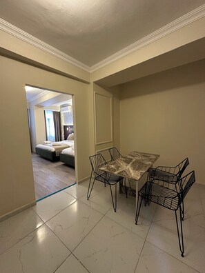 Living area - Taksim Peradise Hotel (Istanbul)