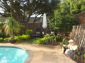 Outdoor pool - Ledimor Guesthouse (Polokwane)