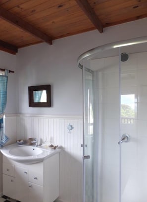 Otters Rest | Bathroom