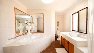 Executive | Bathroom | Towels