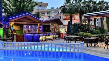 Poolside bar