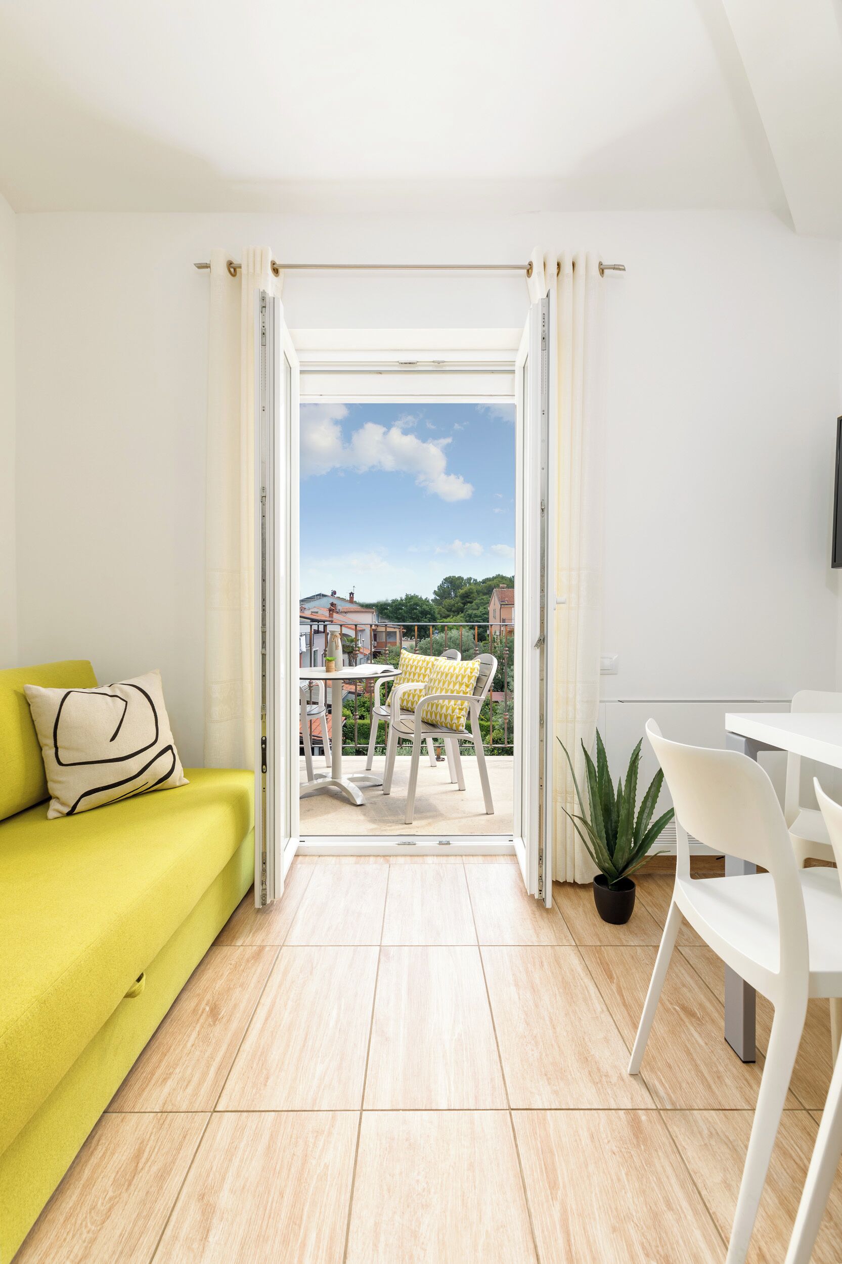 60-inch flat-screen tv with satellite channels, tv