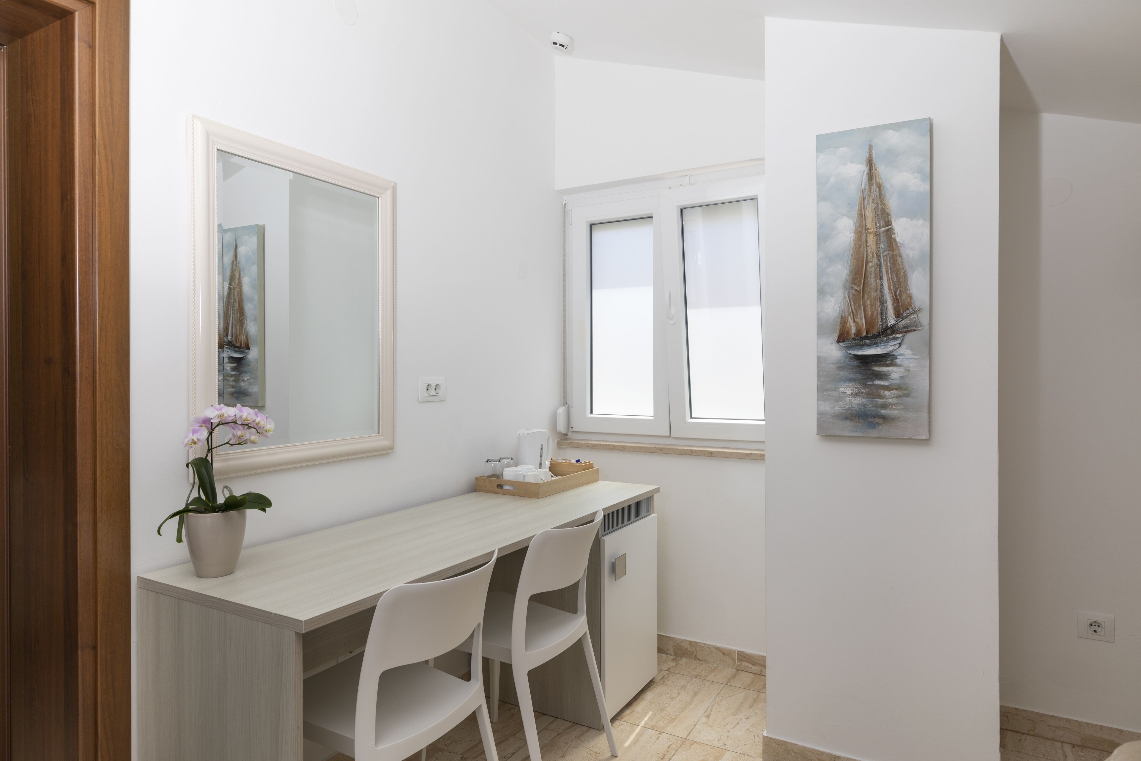 double room | premium bedding, in-room safe, individually decorated