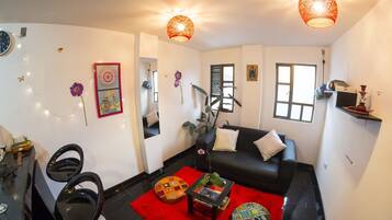 Blackout curtains, soundproofing, iron/ironing board, free WiFi