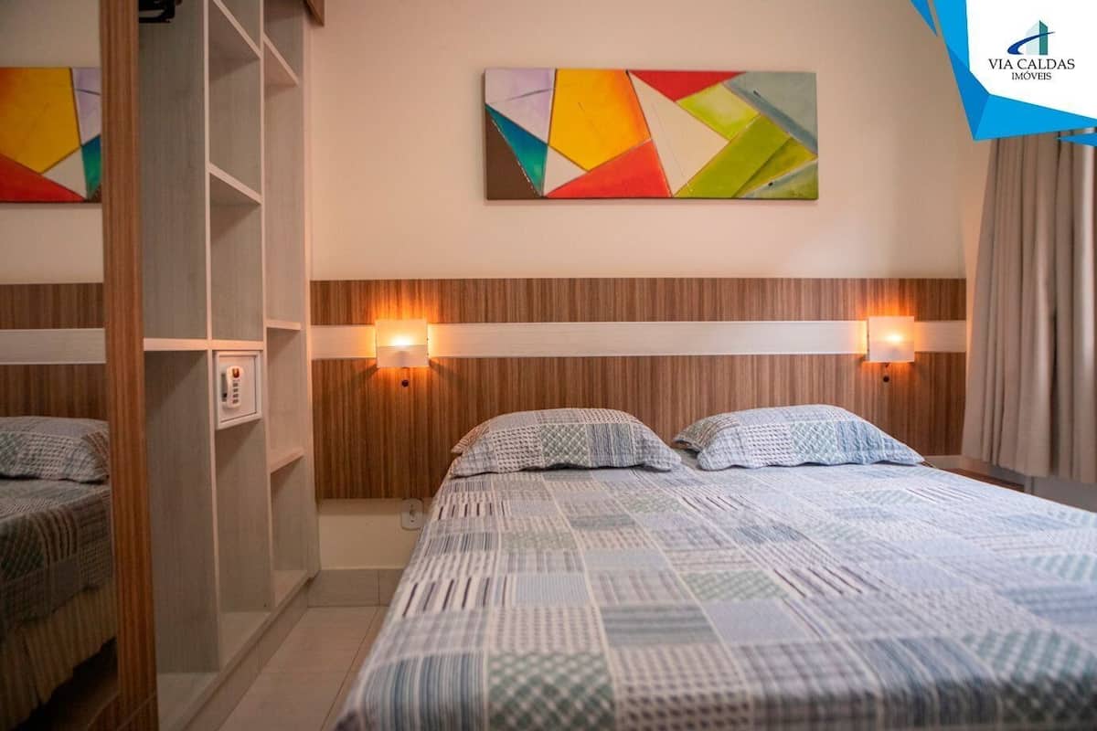 Apartment | 1 bedroom, in-room safe, free WiFi