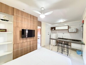 Apartamento | Cofres nos quartos, Wi-Fi de cortesia