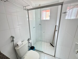 Apartment | Bathroom | Shower, rainfall showerhead