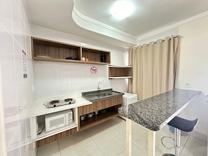 Căn hộ | Bếp riêng | Lò vi sóng