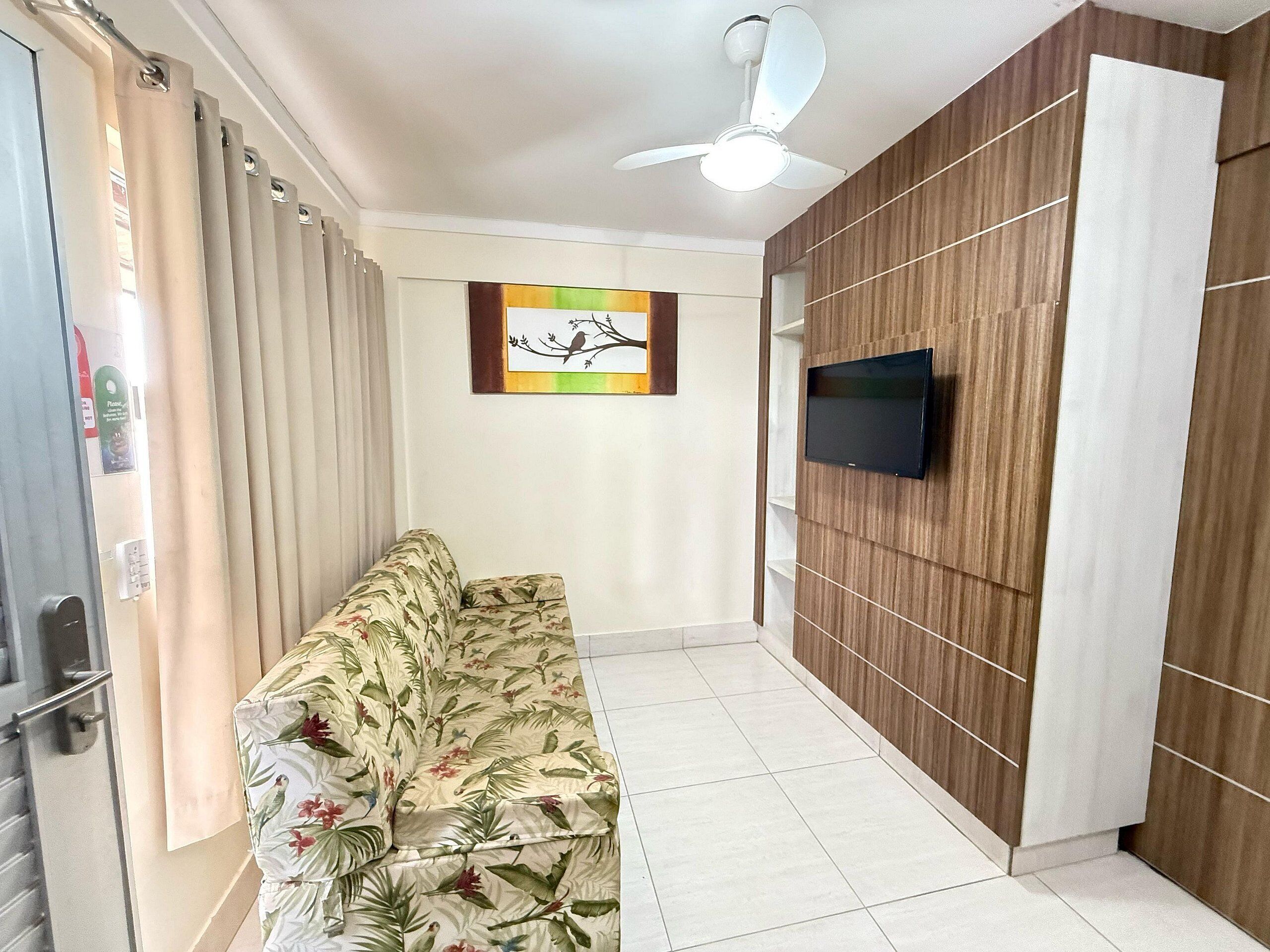 公寓 | 起居区 | 电视