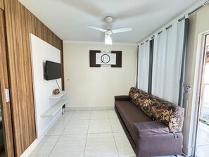 Apartment | Living area | TV