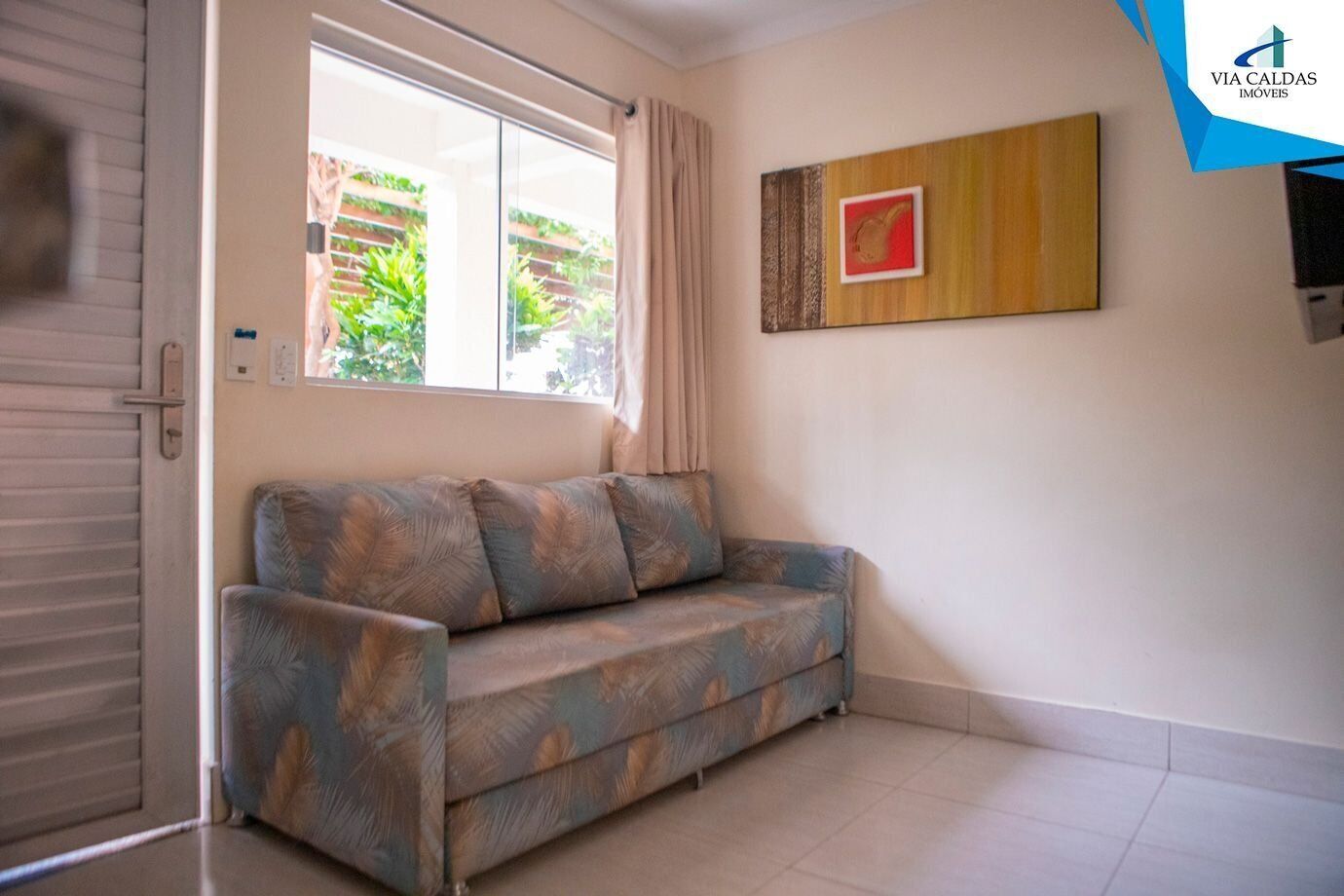 Apartamento | Área de estar | TV