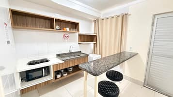 Apartment | Private kitchen | Microwave
