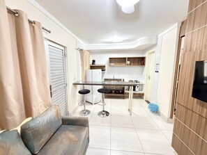 Apartment | Living area | TV - Lacqua DiRoma IV Via Caldas (Caldas Novas)