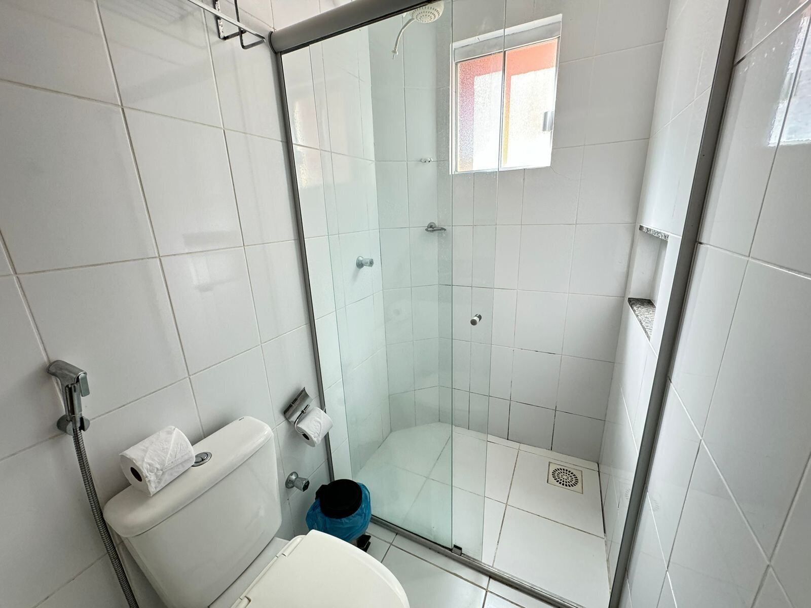 Ducha, cabezal de ducha tipo lluvia