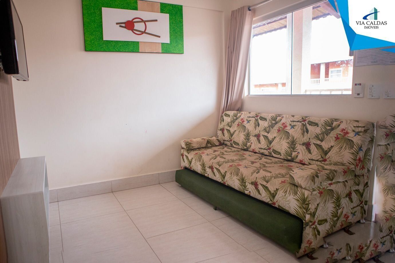 Apartamento | Zona de estar | Una televisión