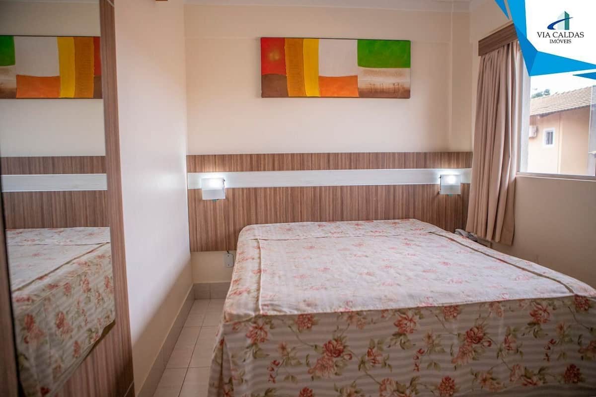 Apartment | 1 bedroom, in-room safe, free WiFi