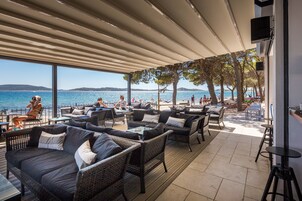 Bar (en la propiedad)