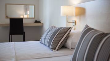 Classic Double Room, Balcony, Sea Side