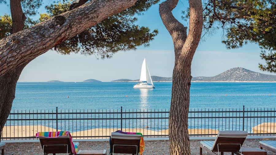 Hotel Villa Arausana & Antonina