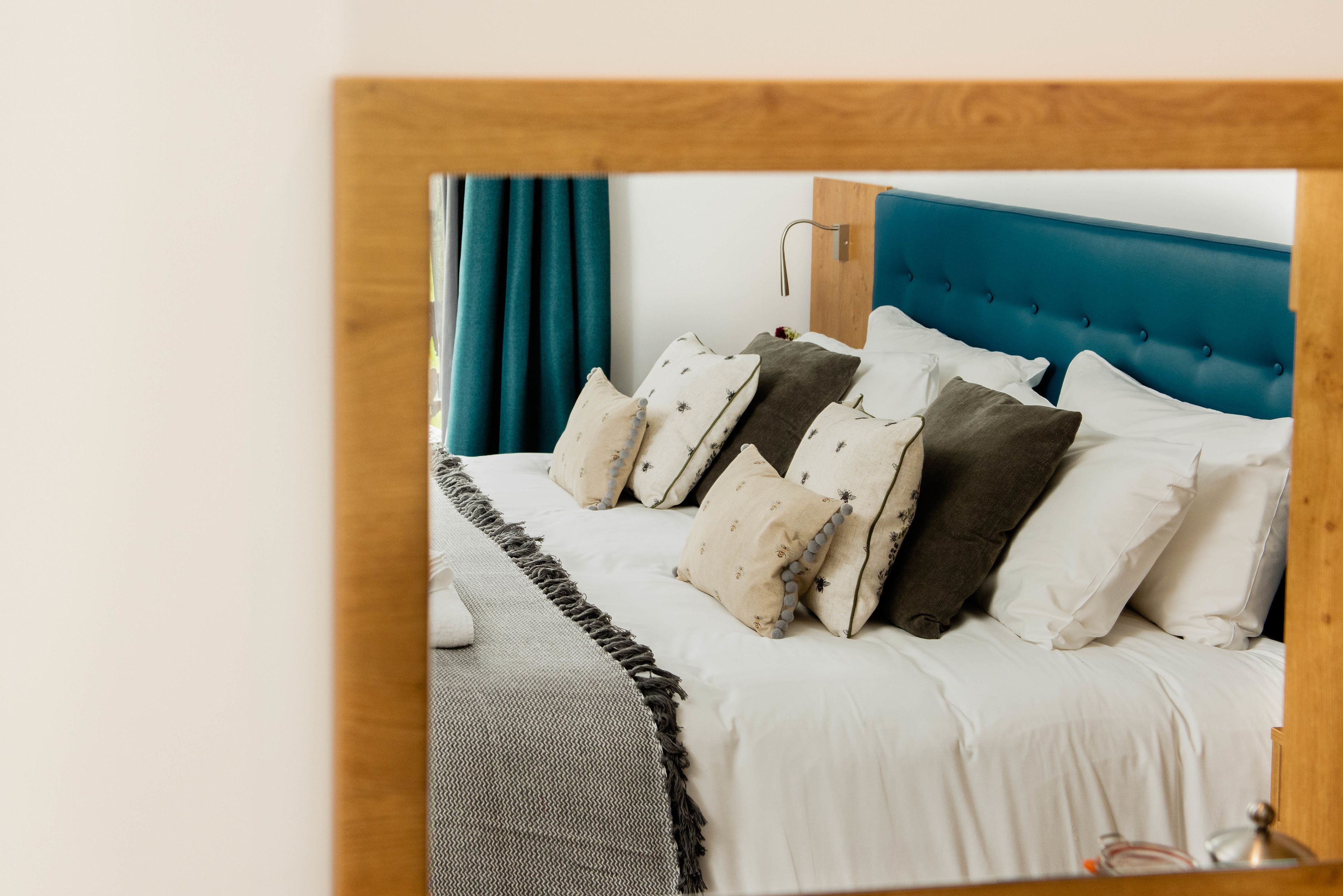 luxury double or twin room, patio, golf view | 1 bedroom, premium bedding, desk, soundproofing