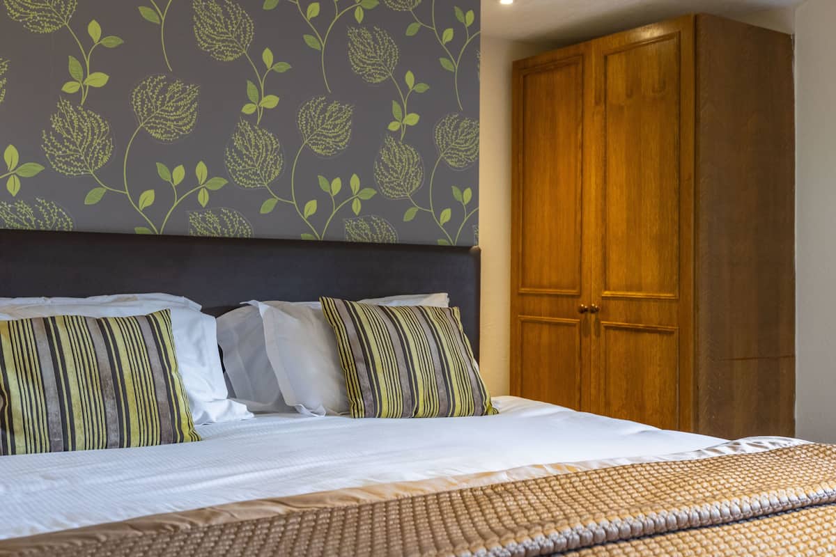 standard double or twin room | 1 bedroom, premium bedding, desk, soundproofing