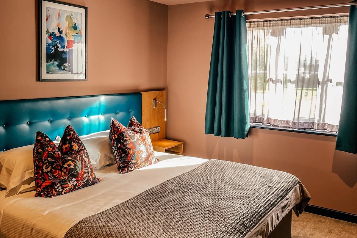 1 chambre, literie de qualité supérieure, bureau, chambres insonorisées
