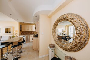 Private kitchen - ShortStayPoland Warecka B2 (Warsaw)