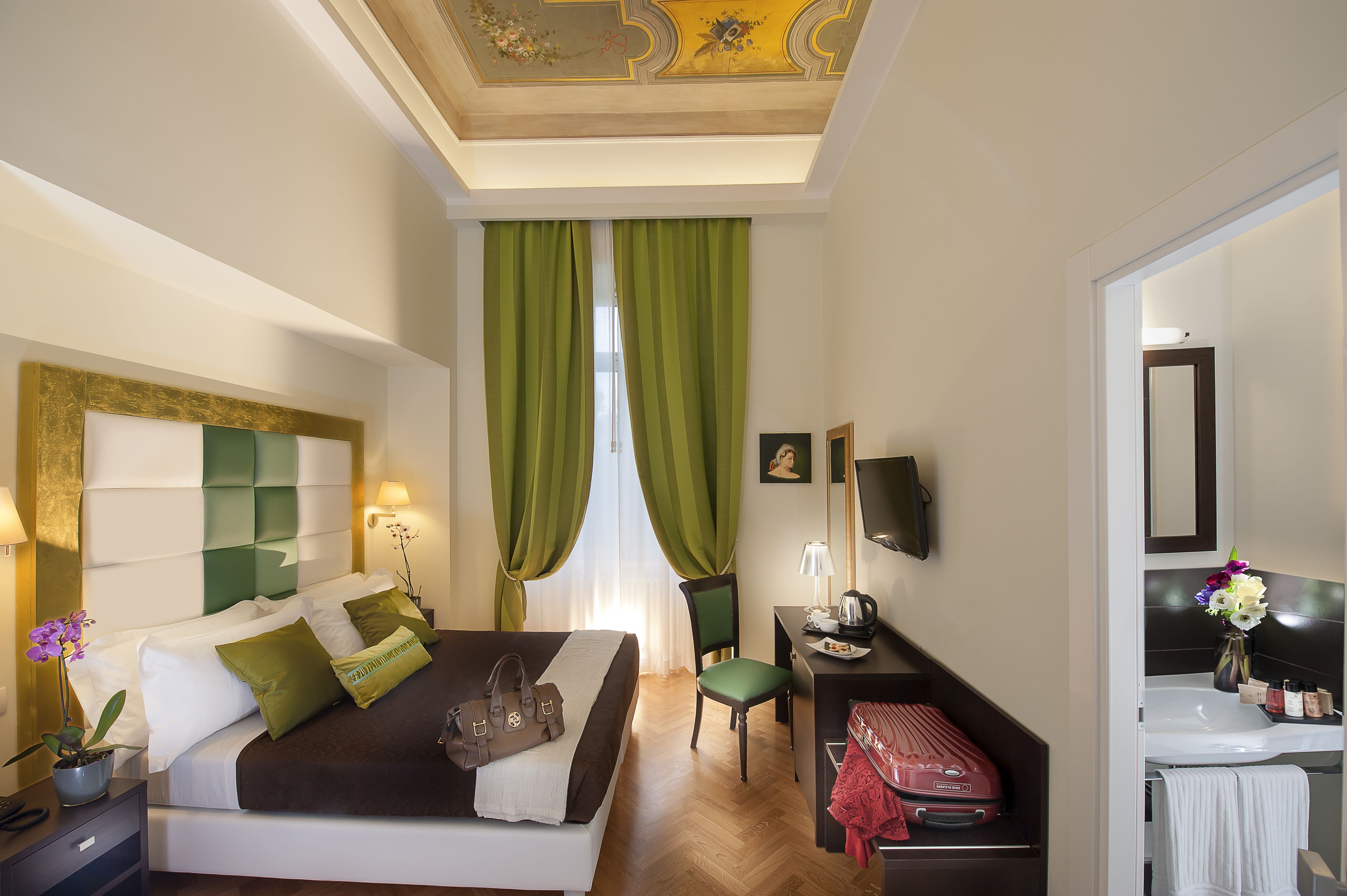 Photo - DVE Suite Rome