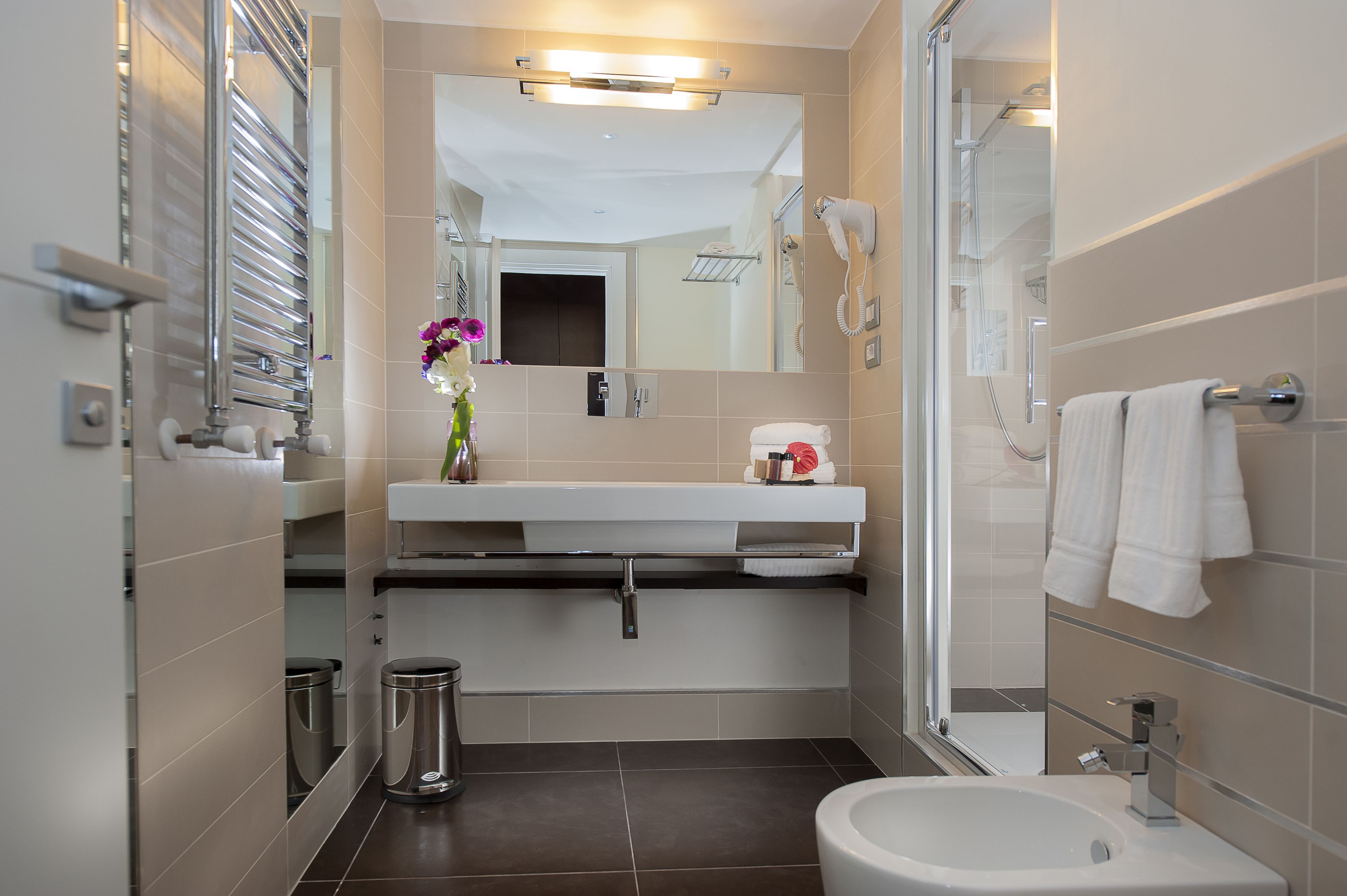 Photo - DVE Suite Rome