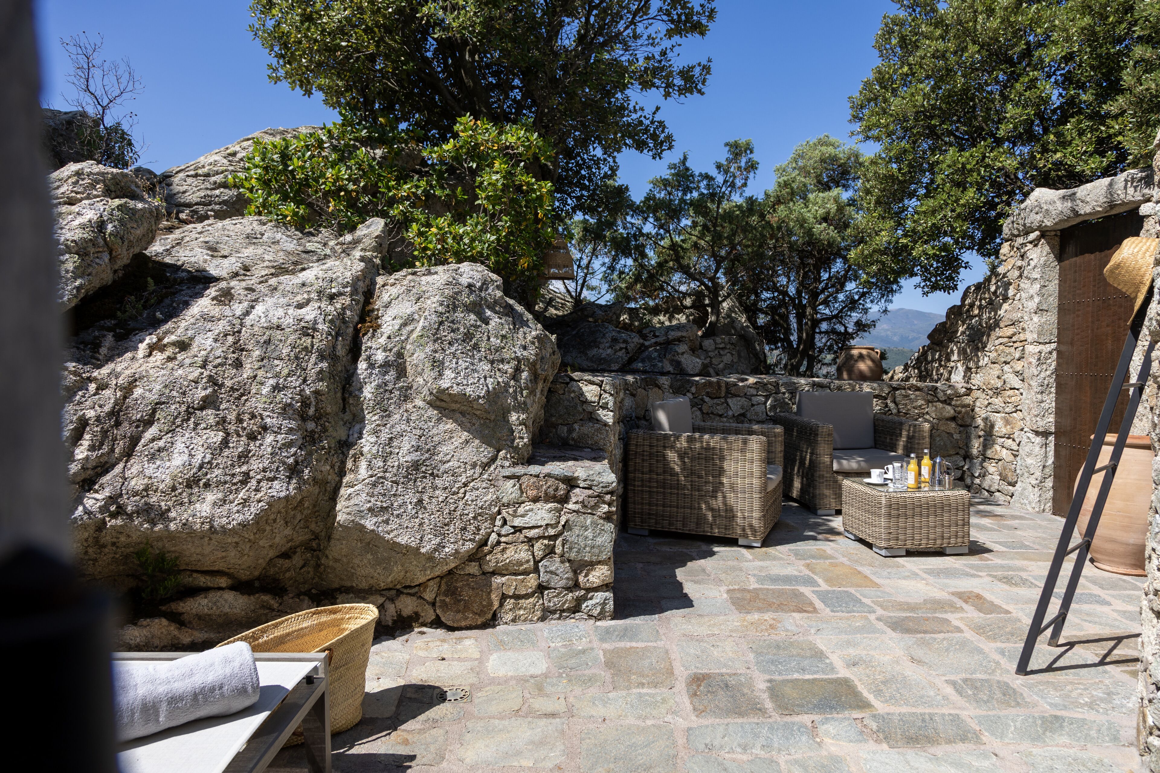 casa pietra | terrace/patio