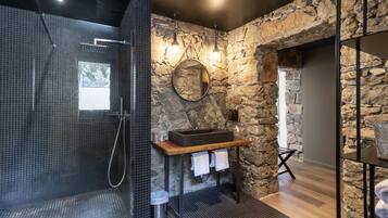 CASA A PIAGHJA | Bathroom | Free toiletries, hair dryer, bathrobes, slippers