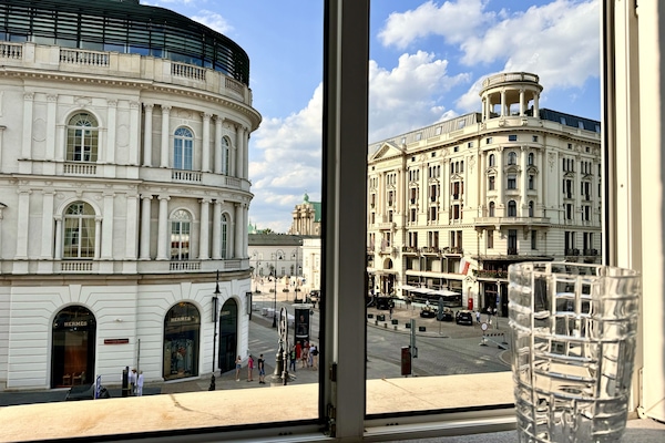 VOTRE Suite, 1 Bedroom (Royal Route View, 62 m2, ul. Królewska 2) | View from room