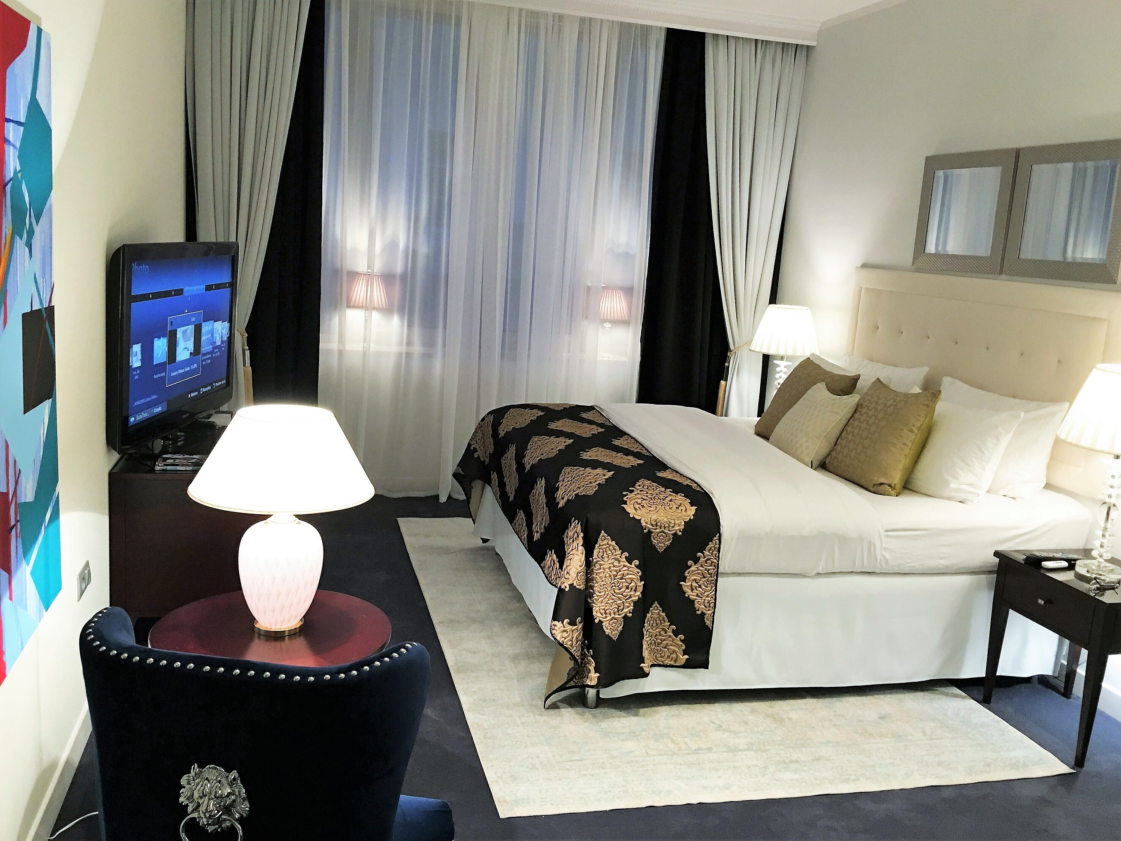 Executive Suite, 2 Bedrooms, 2 Bathrooms, (Krzywe Kolo street, 95 m2) | Sábanas de algodón egipcio, ropa de cama de alta calidad y edredón 