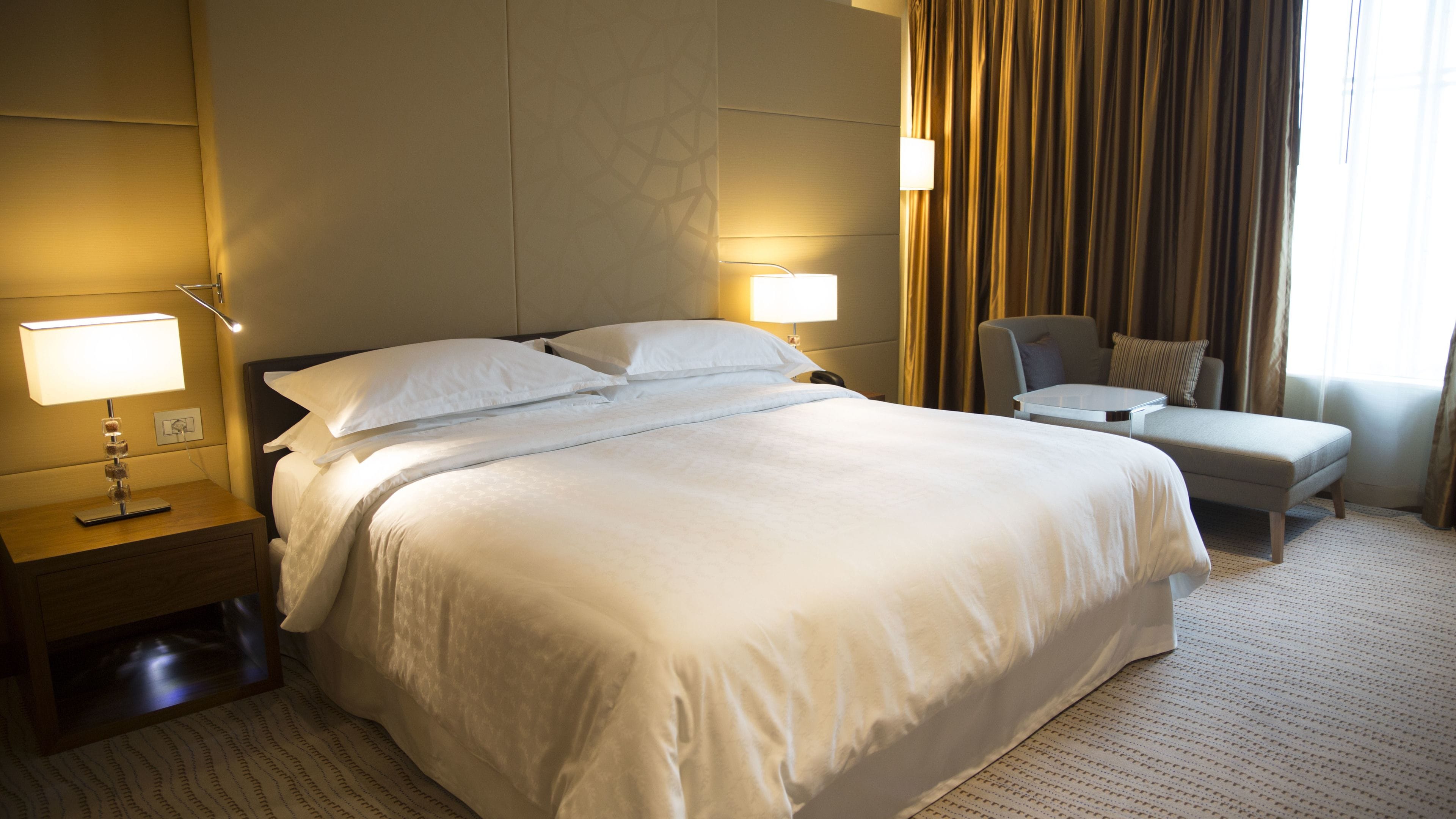 pillow-top beds, minibar, in-room safe, desk