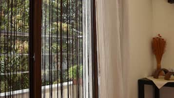 Apartemen Desain, 2 kamar tidur, balkon, pemandangan kota | Pemandangan balkon