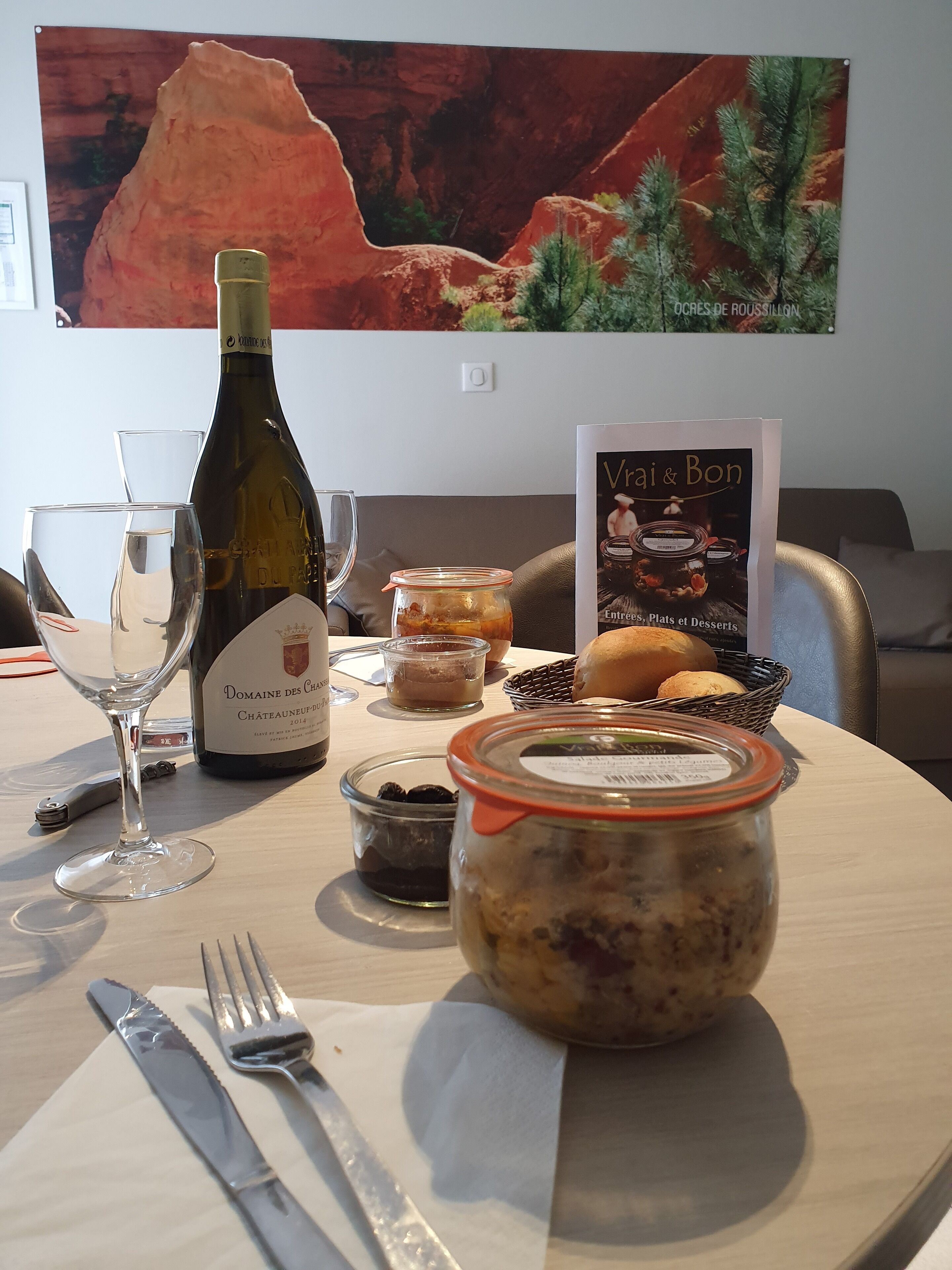 lunch and dinner served, french cuisine