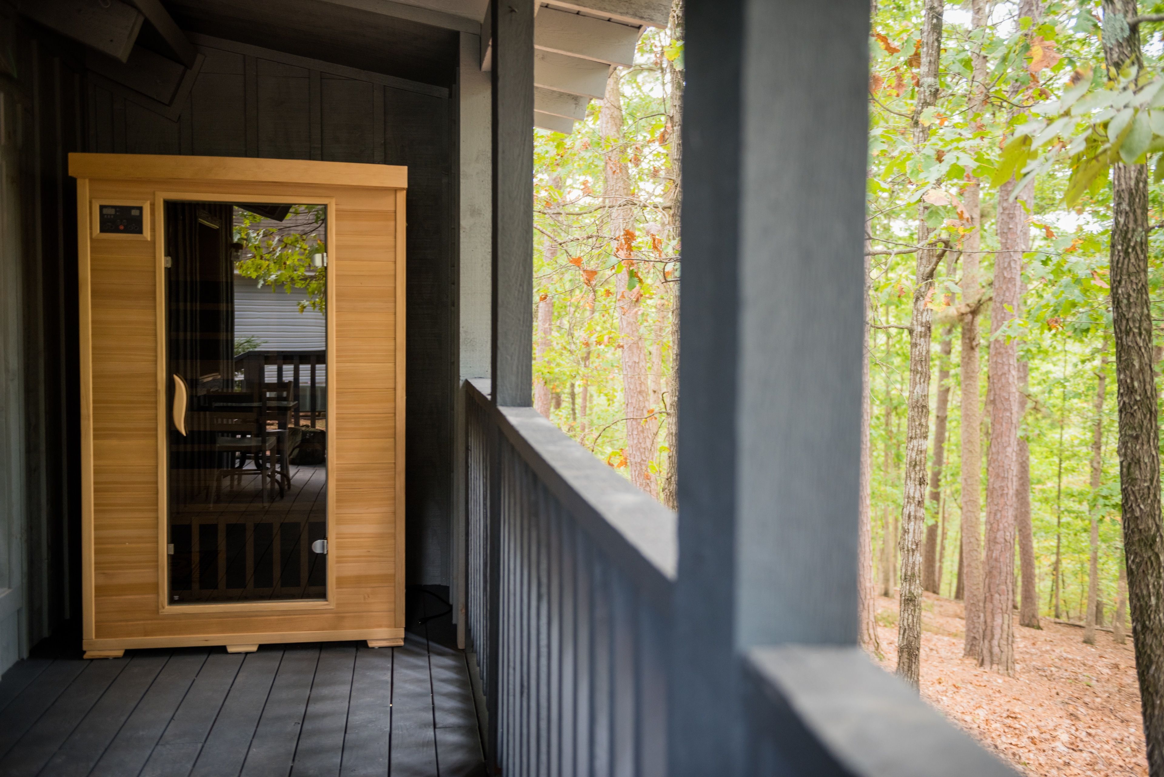 Deluxe Cottage, 1 King Bed, Jetted Tub | Terrace/patio