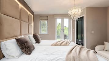 1 bedroom, iron/ironing board, travel cot, free WiFi