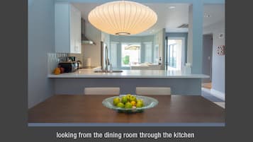 Apartment, 2 Bedrooms | Private kitchen | Fridge, microwave, oven, stovetop