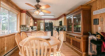 Ole' Berg's Den in Lake Wenatchee