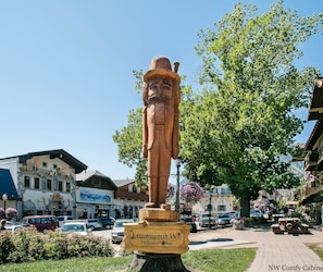 Standard House, 2 Bedrooms | Exterior - La Cabina (Leavenworth)