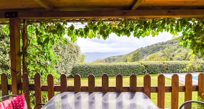 Cottage in Tuscany with Pool & Olive Groves