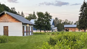 Exterior - Godspeed Events & Lodging (Port Matilda)