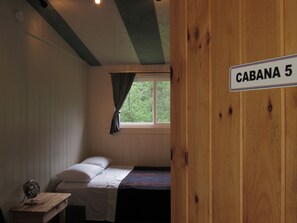 Individually furnished, bed sheets - Godspeed Events & Lodging (Port Matilda)