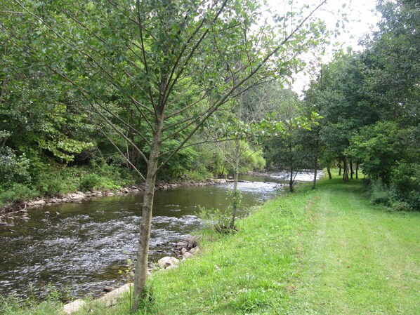 Property grounds - Godspeed Events & Lodging (Port Matilda)