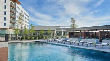 2 outdoor pools, pool cabanas (surcharge), pool loungers