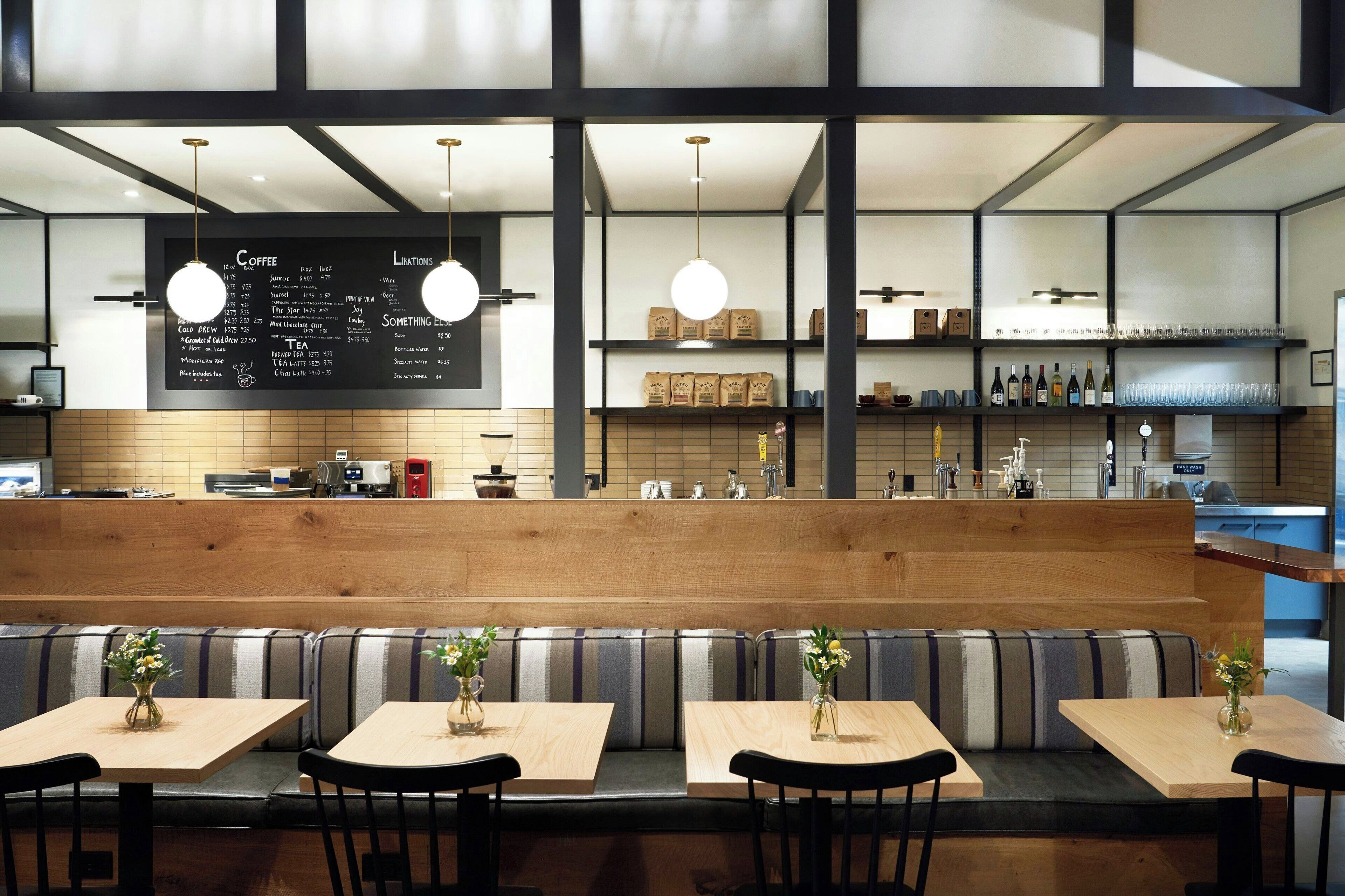 breakfast, lunch, dinner served; southern cuisine