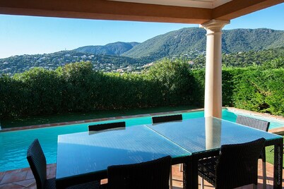 Villa in Cavalaire with Private Pool
